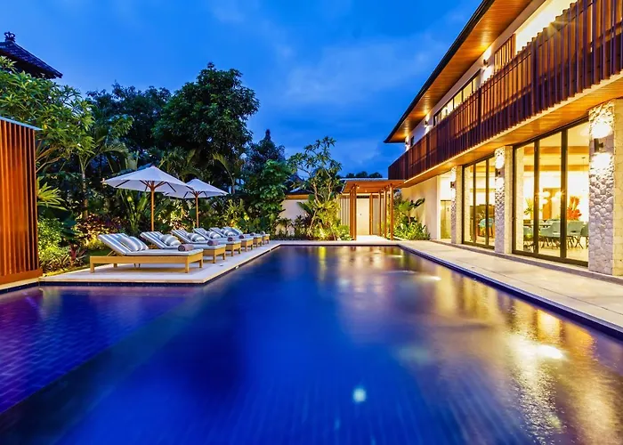 The Botanical 6 Bed Luxury 900 Meter From Beach