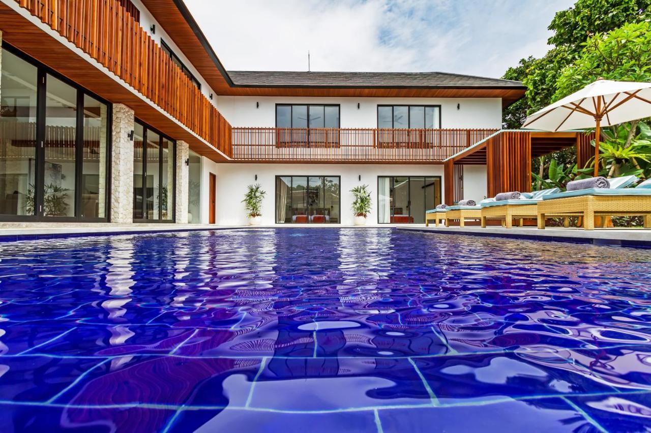 The Botanical 6 Bed Luxury 900 Meter From Villa