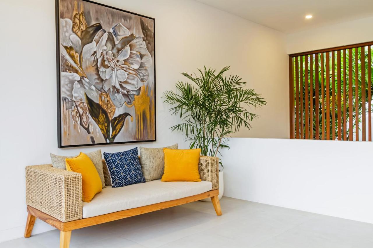 Villa The Botanical 6 Bed Luxury 900 Meter From