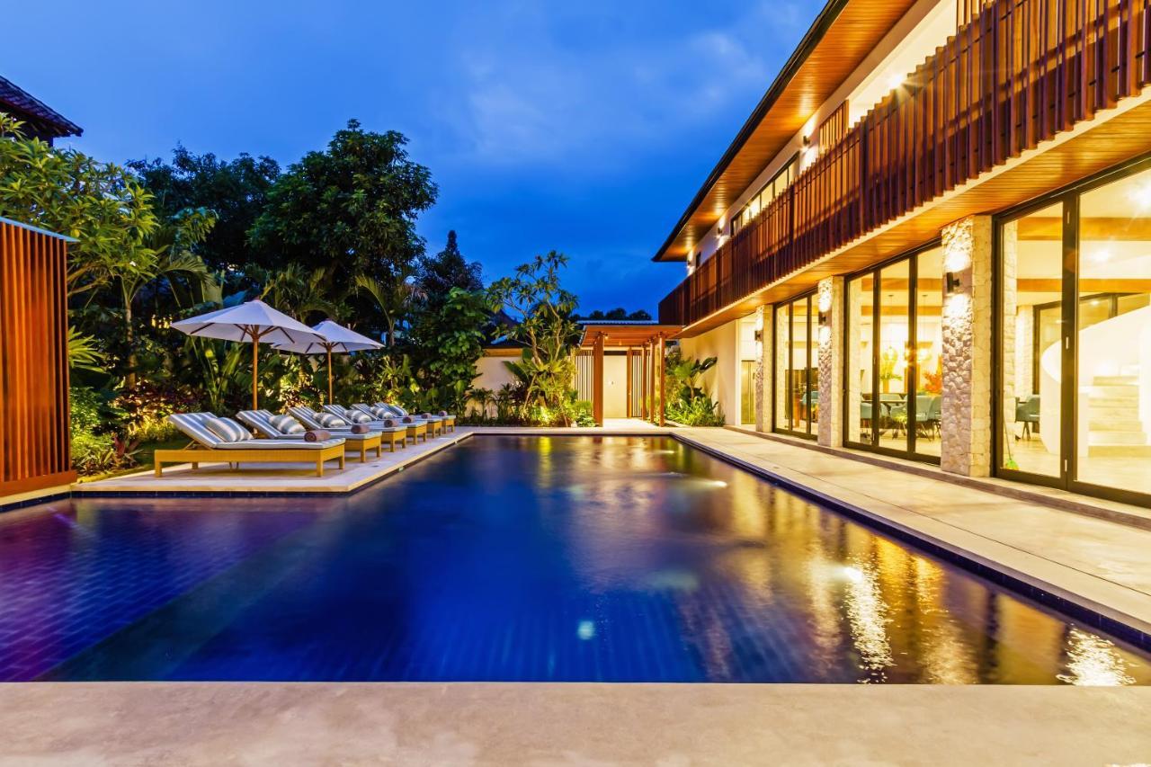 The Botanical 6 Bed Luxury 900 Meter From