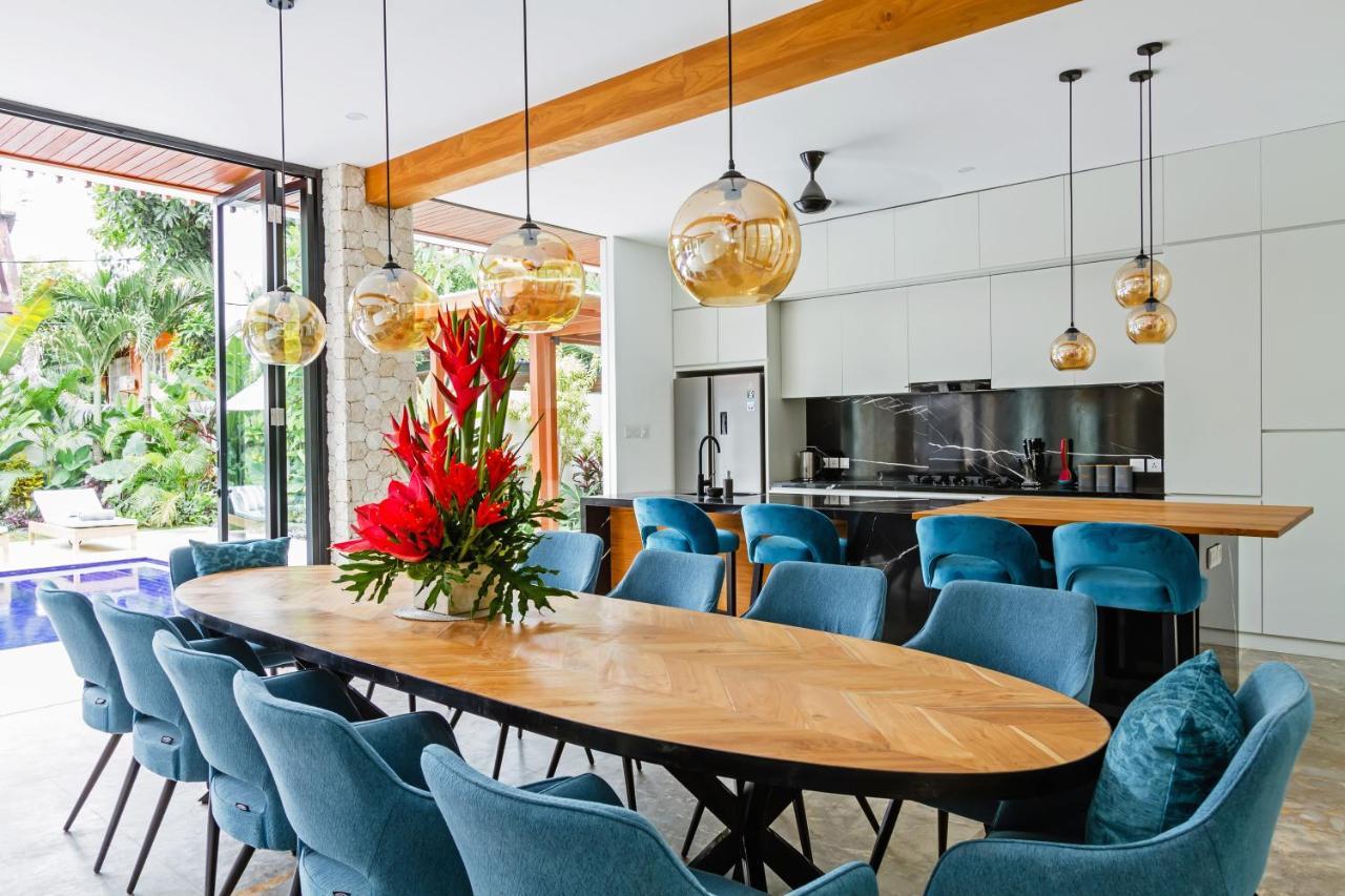 The Botanical 6 Bed Luxury 900 Meter From Villa Seminyak (Bali)