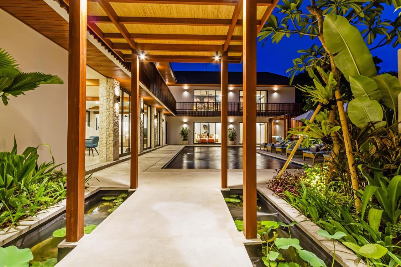 The Botanical 6 Bed Luxury 900 Meter From * Seminyak (Bali)